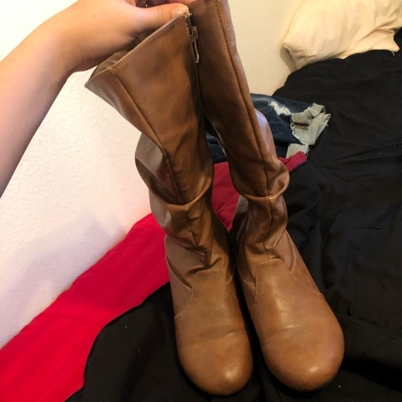 Boots - Picture 2 of 2